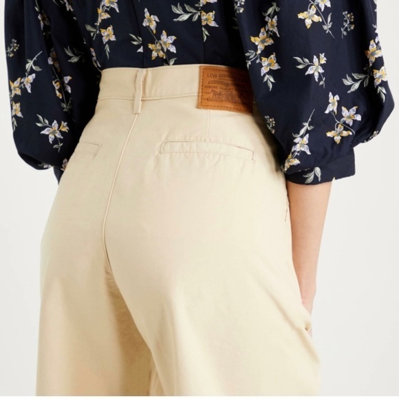 Levi's Denim - Levi's® Premium
PLEATED HIGH LOOSE PANTS “32 X 30”